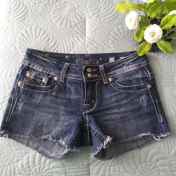 MISS ME Jean Shorts Embellished Flap Angel wings - Picture 2 of 12